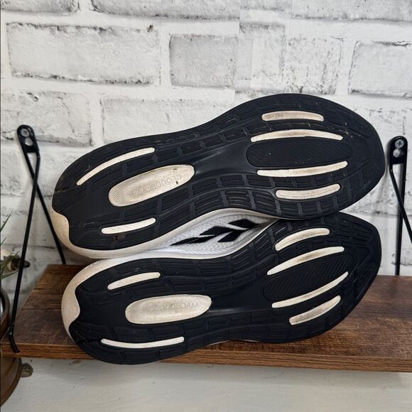 Adidas Women's Runfalcon Sneakers Size 8.5 - Picture 6 of 7